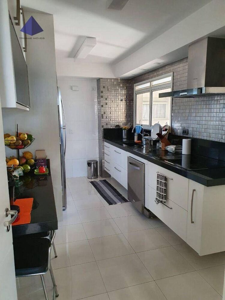 Apartamento, 3 quartos, 182 m² - Foto 2