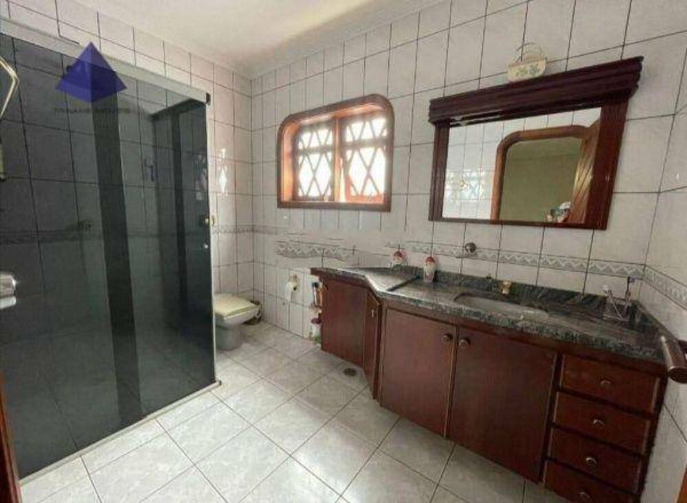 Sobrado, 3 quartos, 380 m² - Foto 1