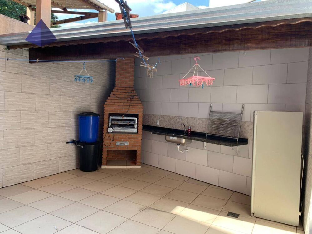 Casa à venda com 3 quartos, 279m² - Foto 7