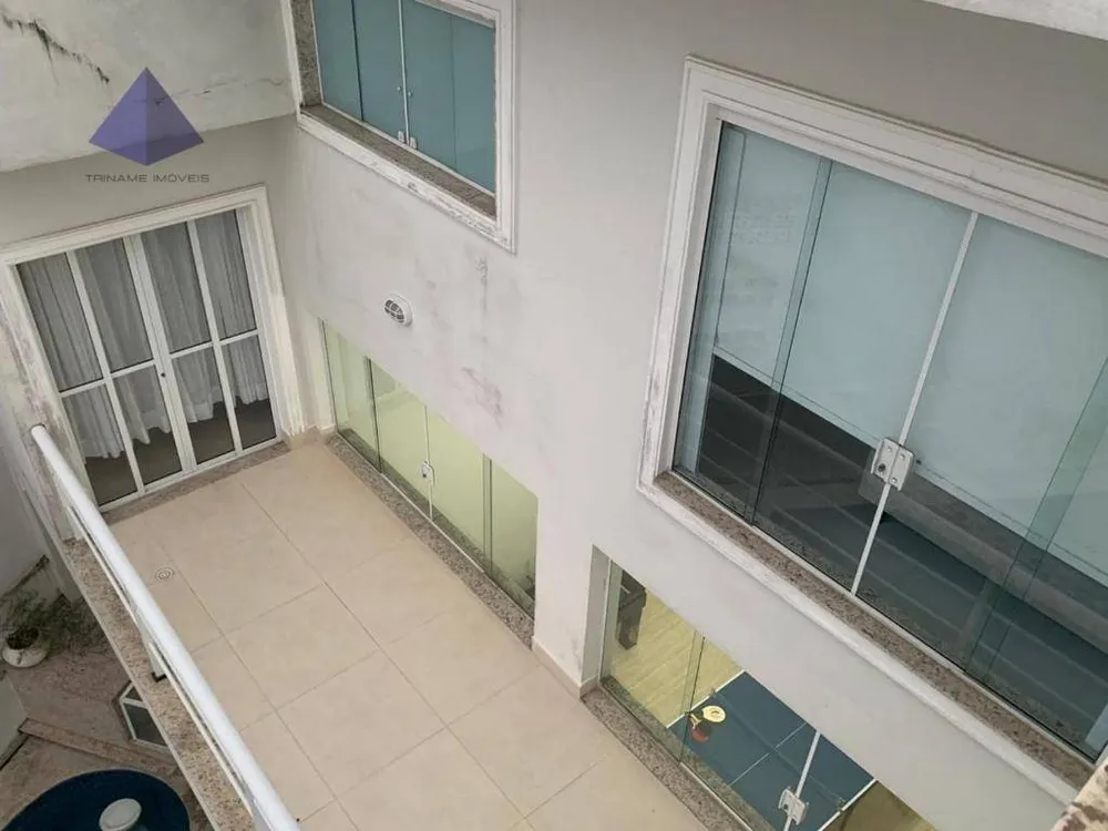 Casa, 7 quartos, 325 m² - Foto 2