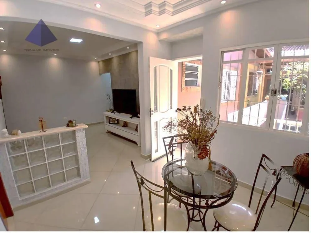 Sobrado, 3 quartos, 191 m² - Foto 1