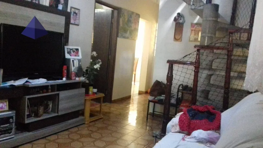 Casa, 4 quartos, 210 m² - Foto 2