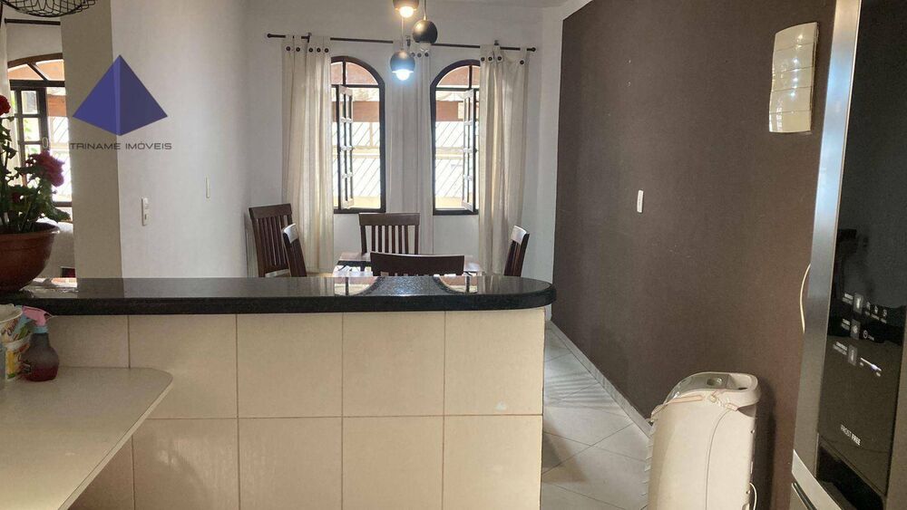 Casa, 3 quartos, 80 m² - Foto 1