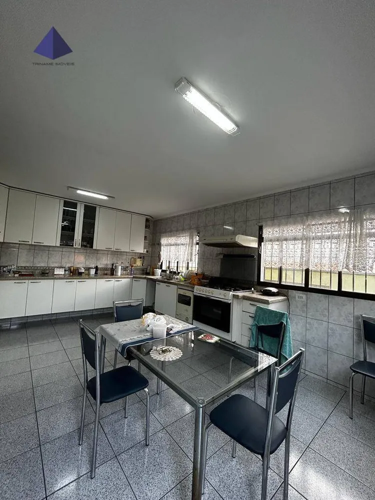 Sobrado, 3 quartos, 244 m² - Foto 2