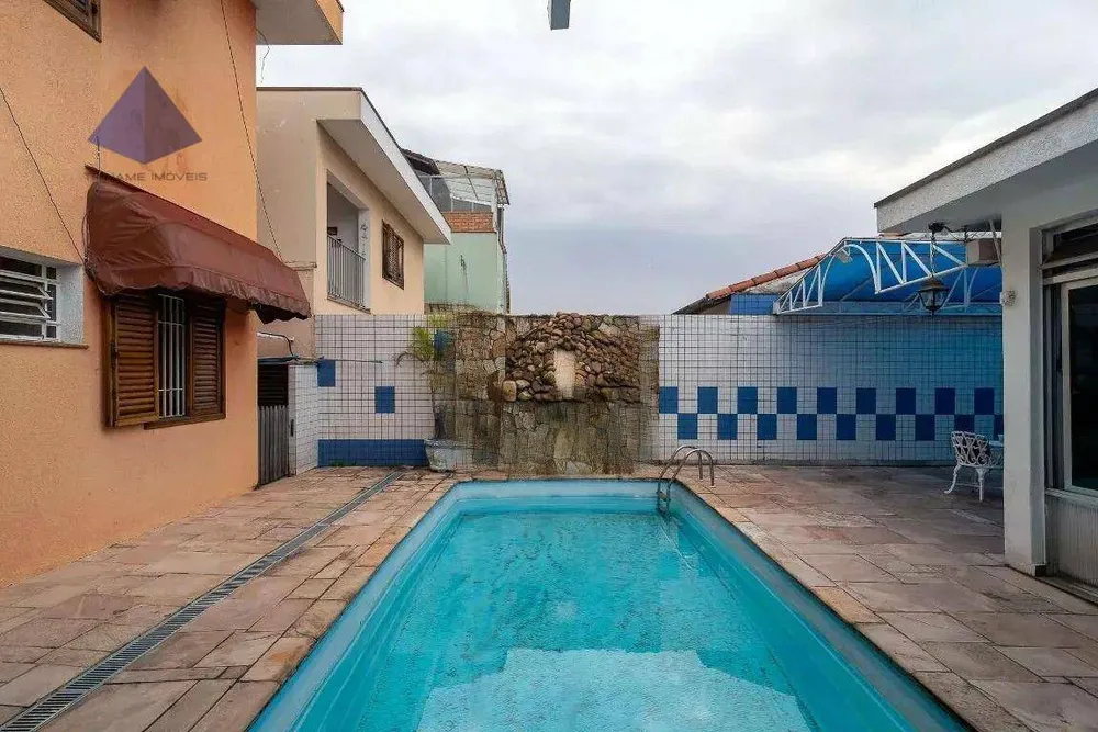 Sobrado, 3 quartos, 425 m² - Foto 1