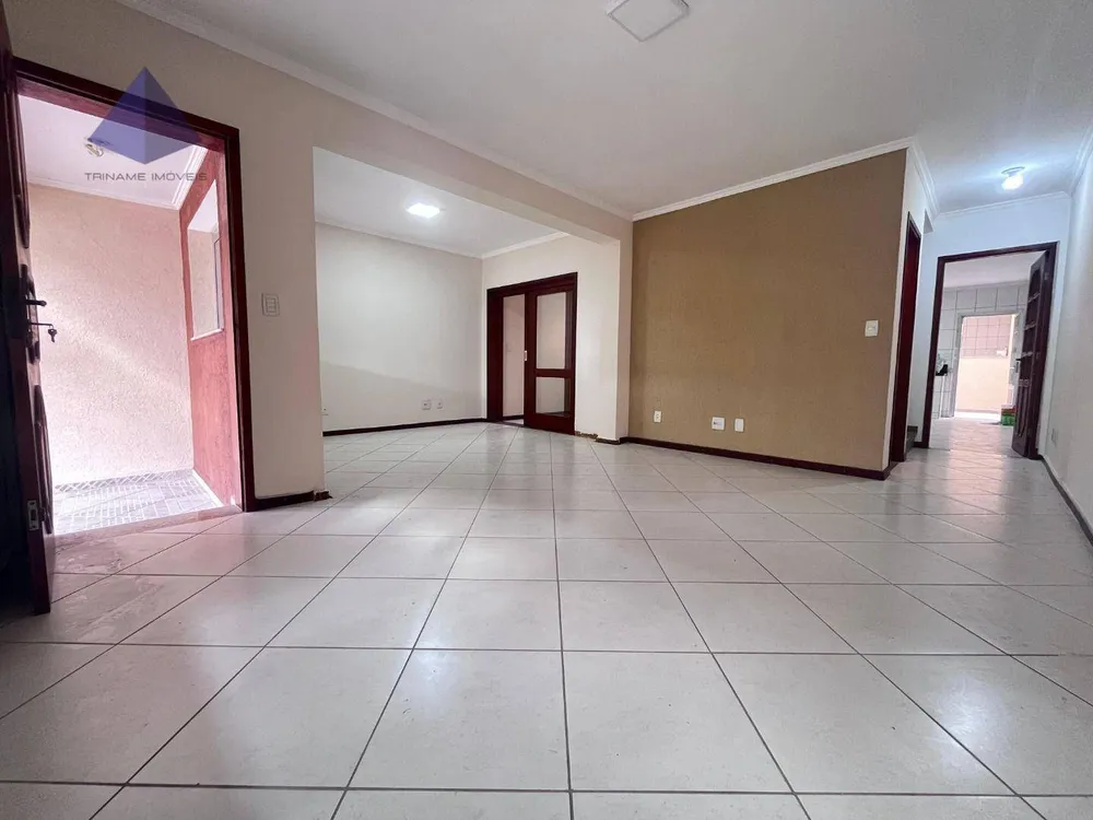 Sobrado, 3 quartos, 195 m² - Foto 2