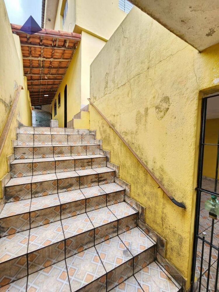 Sobrado à venda com 2 quartos, 158m² - Foto 30