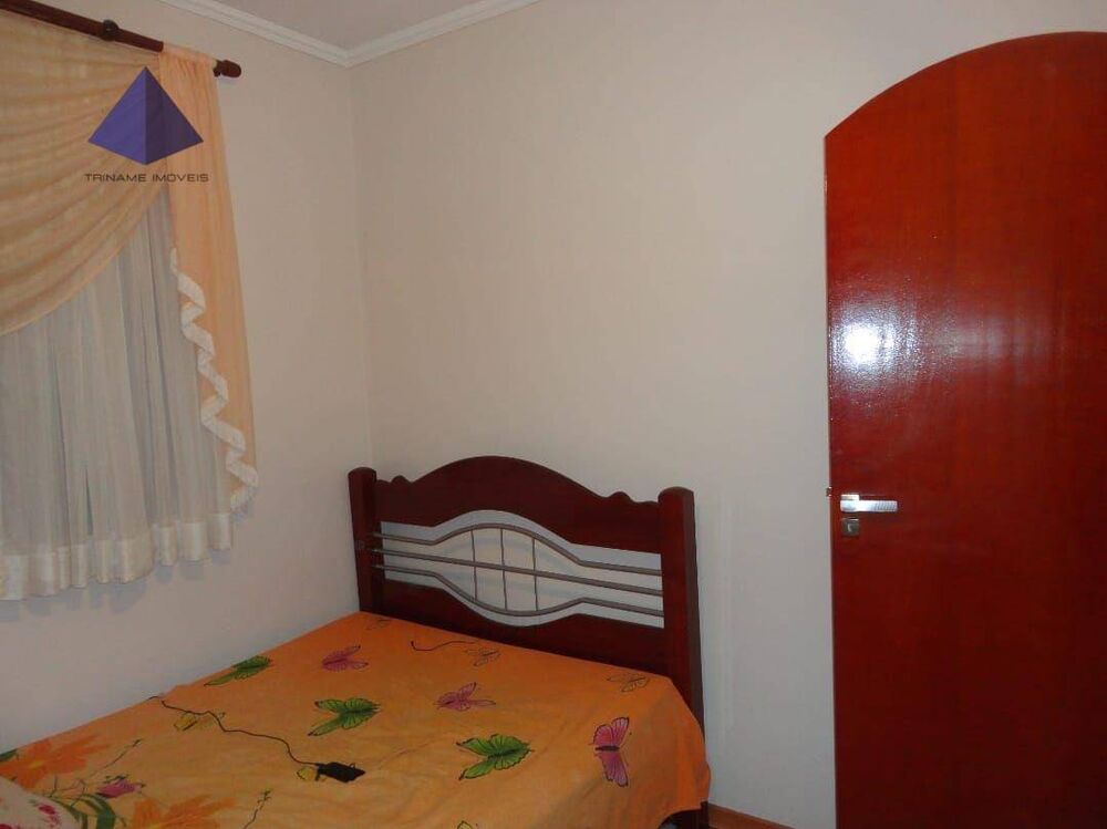 Casa à venda com 4 quartos, 250m² - Foto 2
