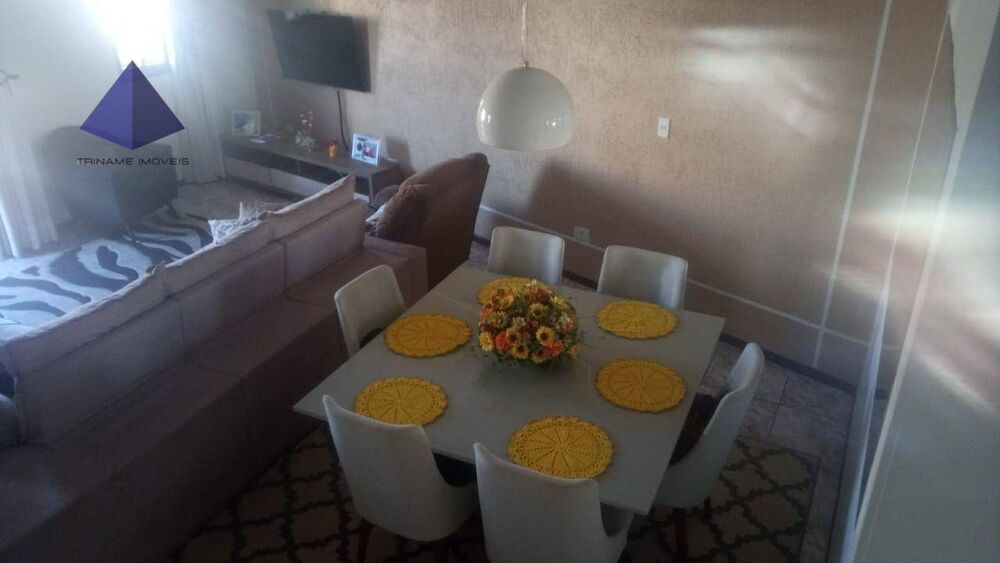 Sobrado, 3 quartos, 272 m² - Foto 1