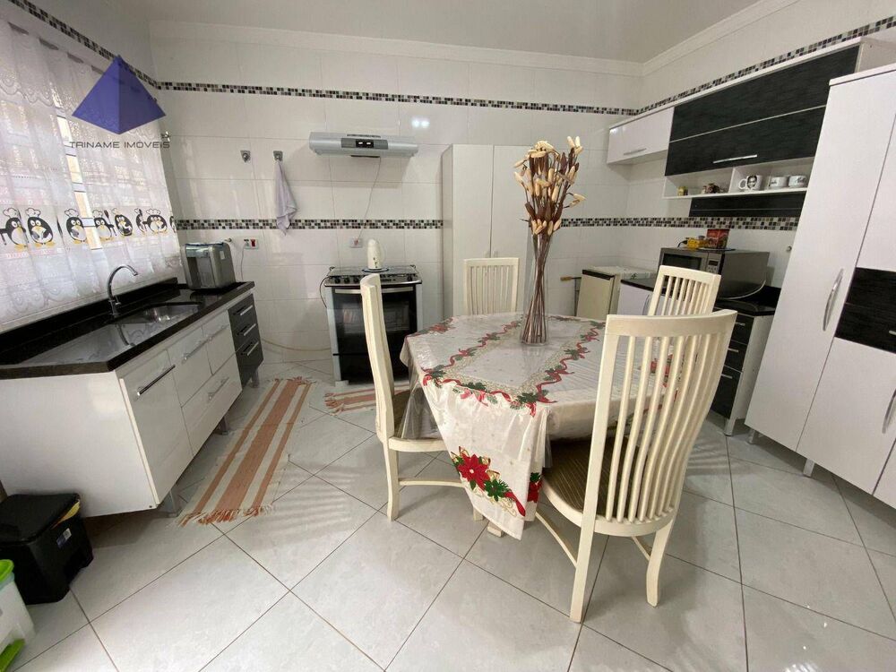 Sobrado, 3 quartos, 200 m² - Foto 4