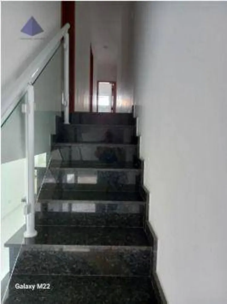 Sobrado, 3 quartos, 180 m² - Foto 1
