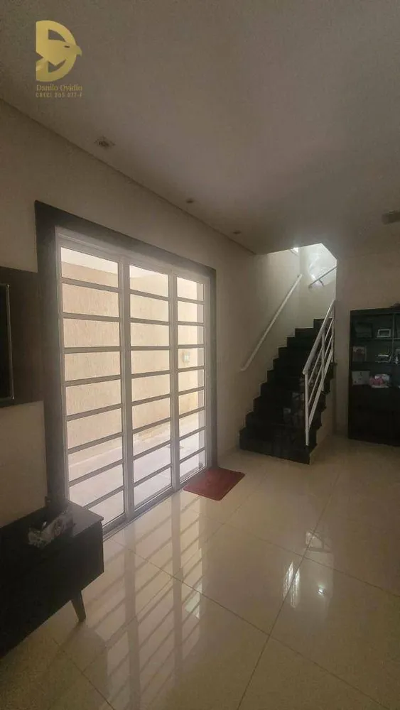 Sobrado, 3 quartos, 200 m² - Foto 1