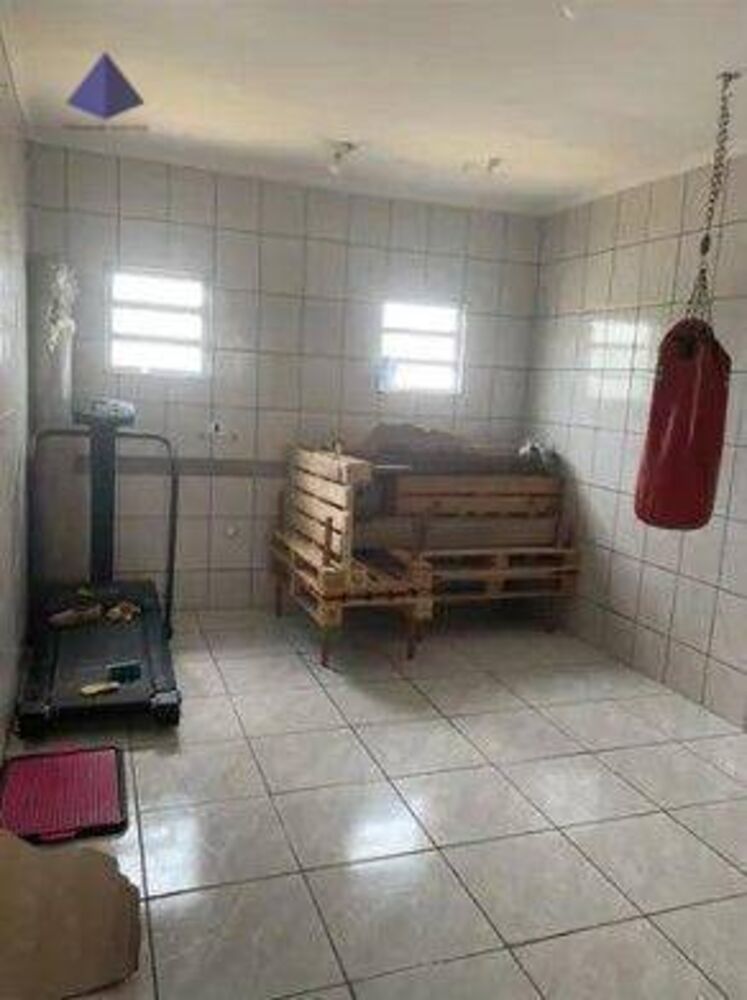 Sobrado à venda com 3 quartos, 352m² - Foto 3