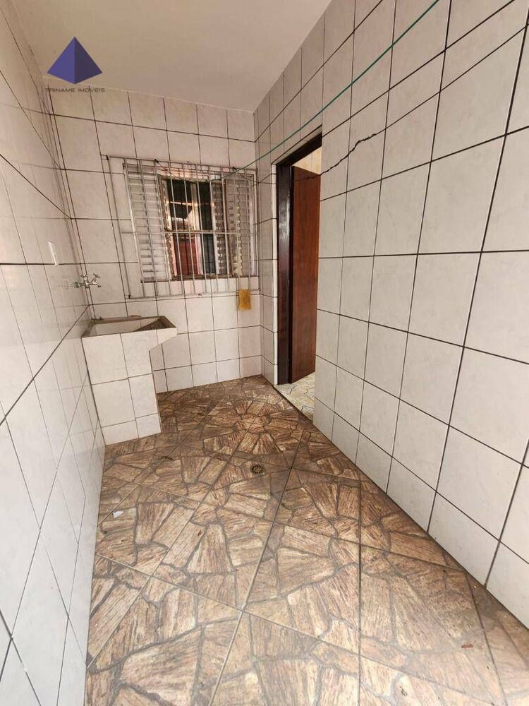Casa à venda com 4 quartos, 160m² - Foto 2