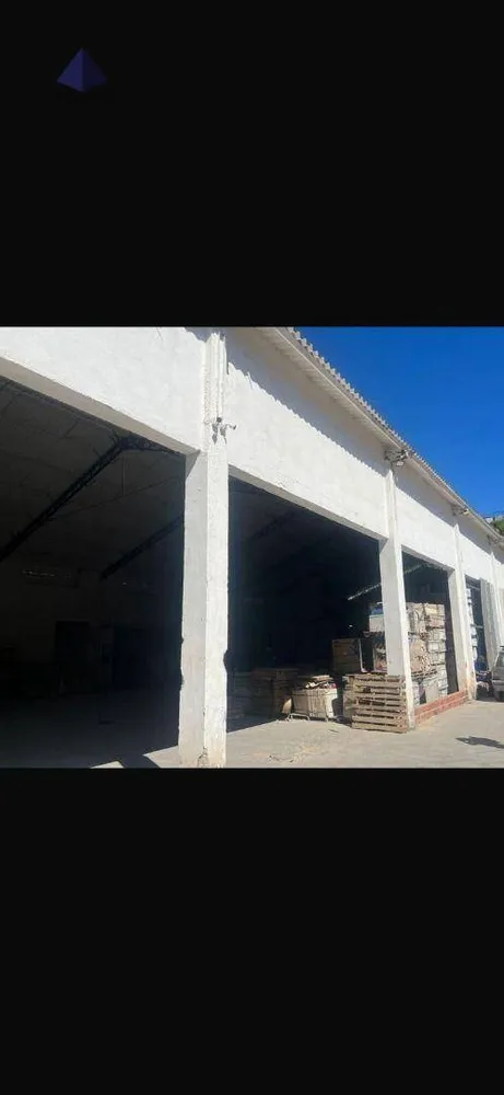 Depósito-Galpão, 2050 m² - Foto 1