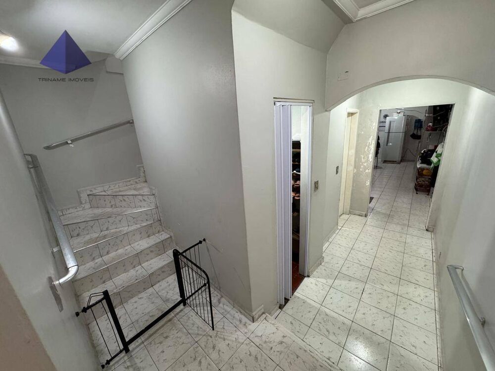 Sobrado, 8 quartos, 300 m² - Foto 2