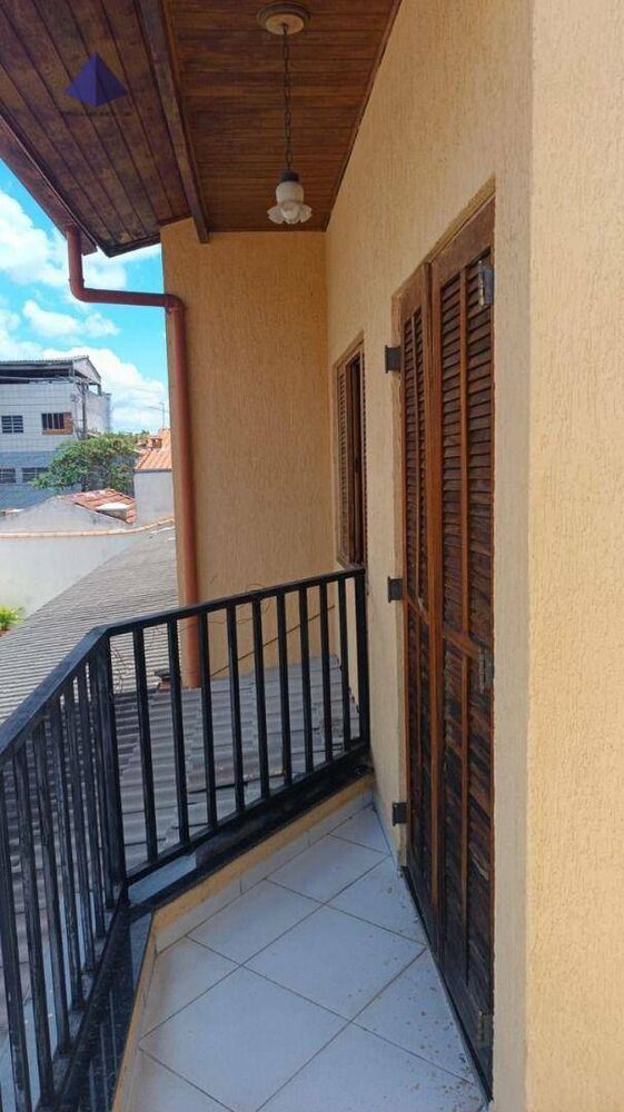 Sobrado, 3 quartos, 214 m² - Foto 2