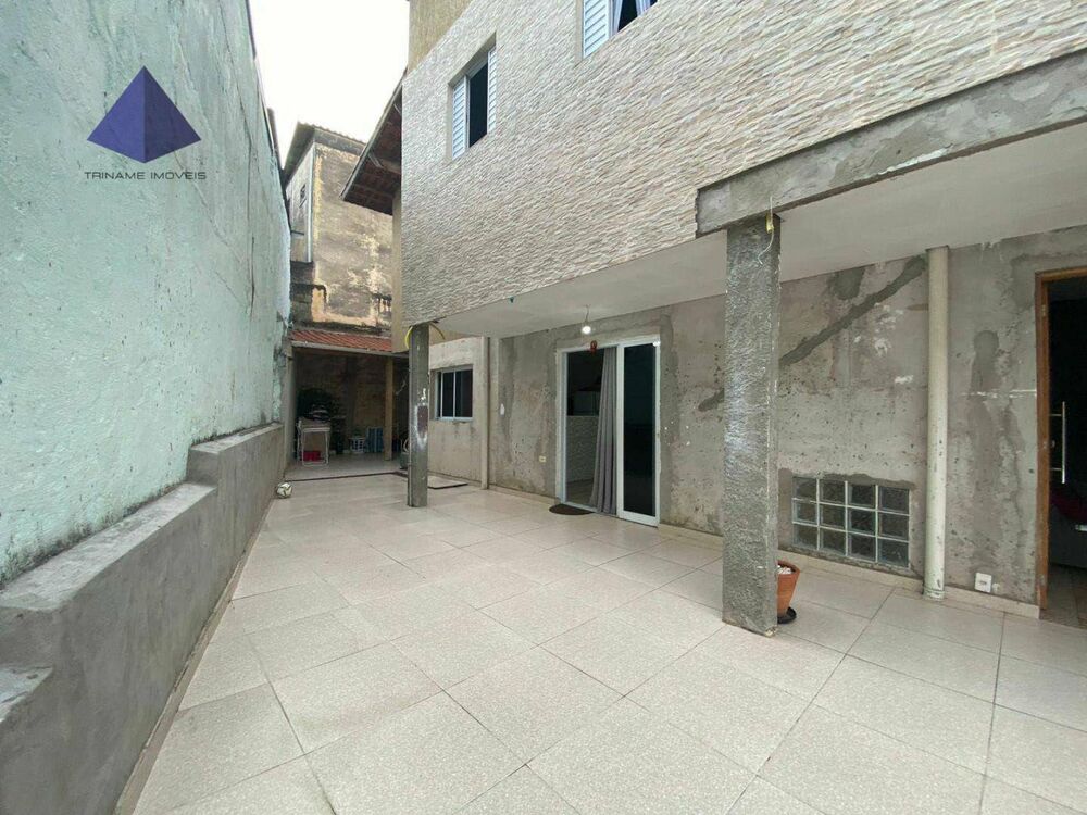 Casa, 4 quartos, 195 m² - Foto 2