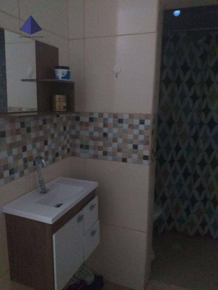 Casa, 4 quartos, 195 m² - Foto 1