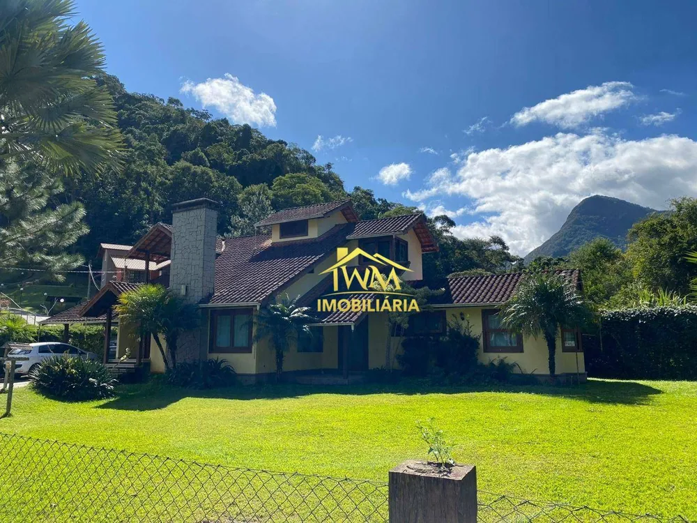 Casa, 4 quartos, 250 m² - Foto 1