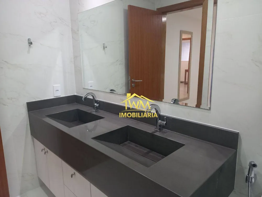 Casa, 4 quartos, 266 m² - Foto 1