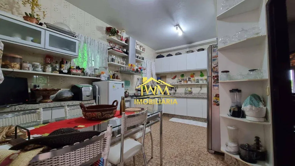 Casa, 6 quartos, 258 m² - Foto 7