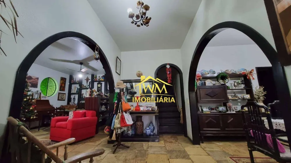 Casa, 6 quartos, 258 m² - Foto 4