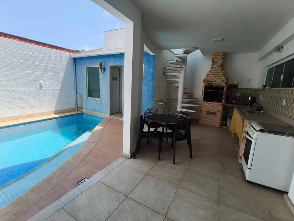 Casa, 4 quartos, 200 m² - Foto 1