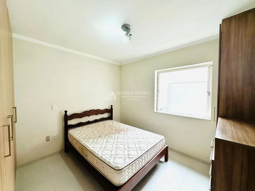 Casa, 4 quartos, 277 m² - Foto 2