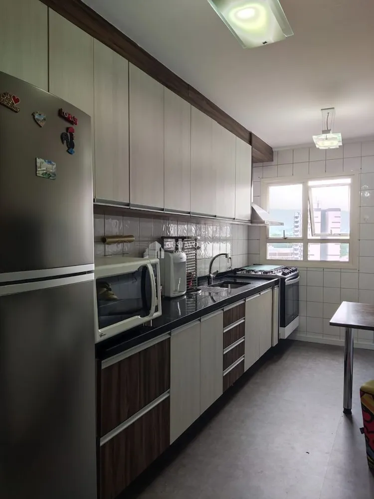 Apartamento, 3 quartos, 100 m² - Foto 1