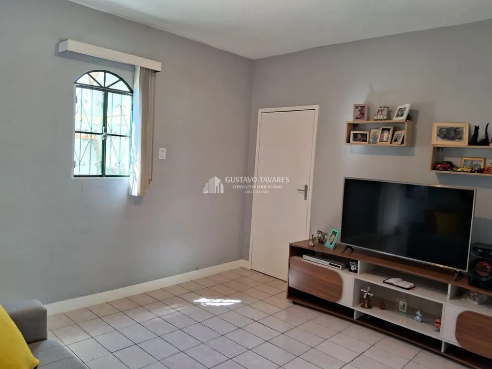 Casa, 2 quartos, 226 m² - Foto 1