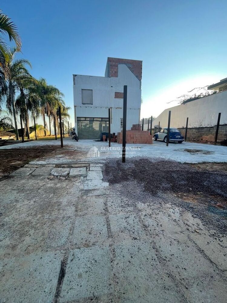 Casa à venda com 1 quarto, 200m² - Foto 3
