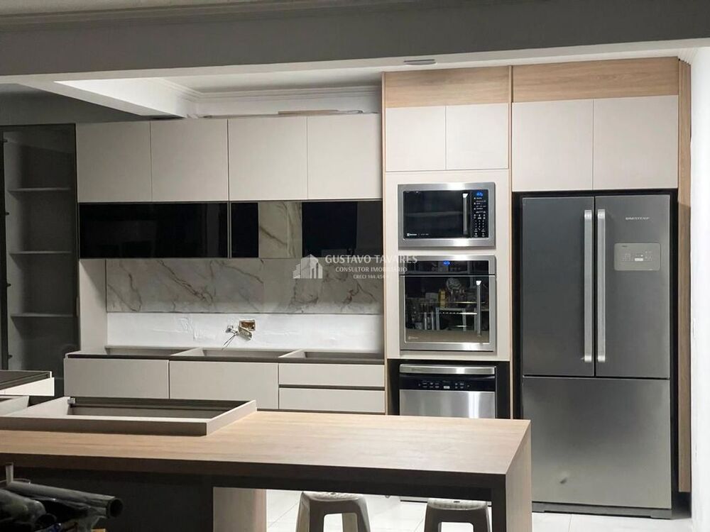 Casa à venda com 1 quarto, 200m² - Foto 1
