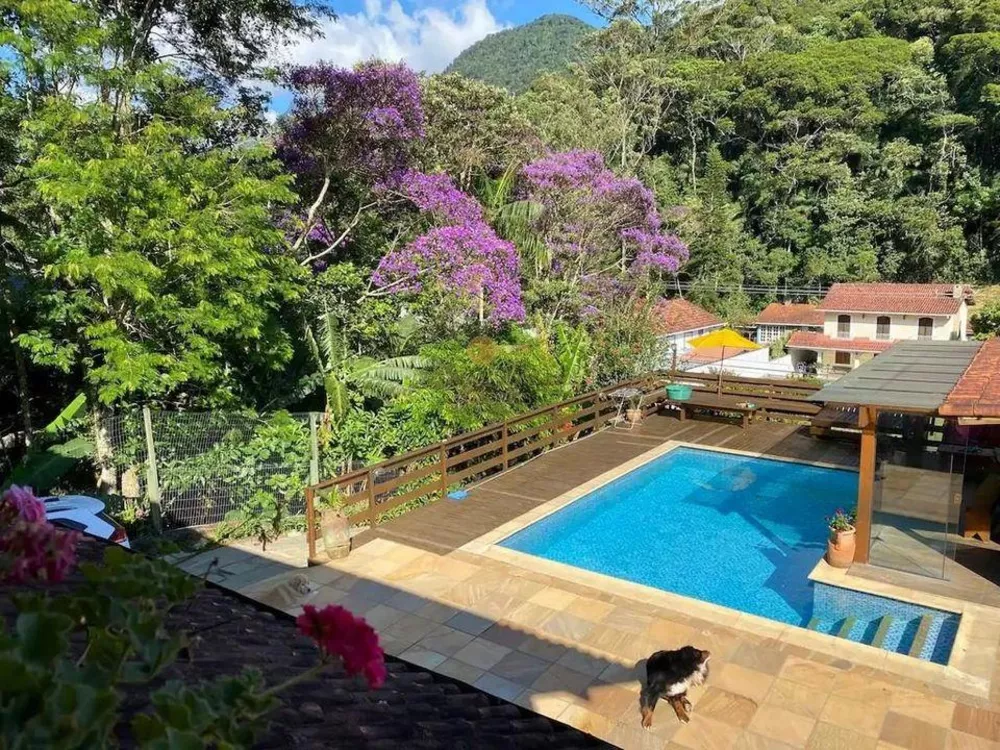 Casa de Condomínio à venda com 4 quartos, 350m² - Foto 4