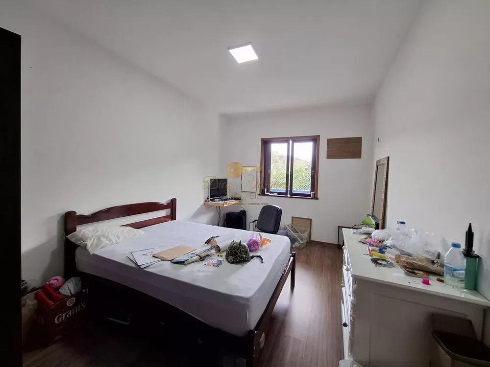 Casa, 4 quartos, 1600 m² - Foto 17