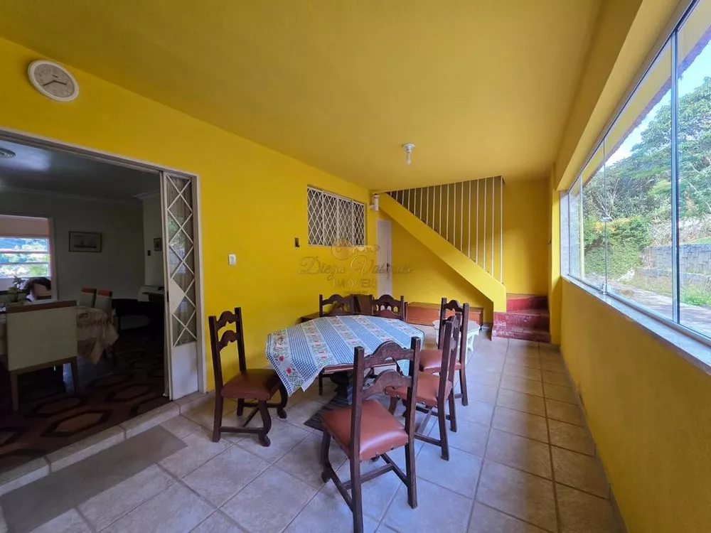 Casa, 6 quartos, 375 m² - Foto 3