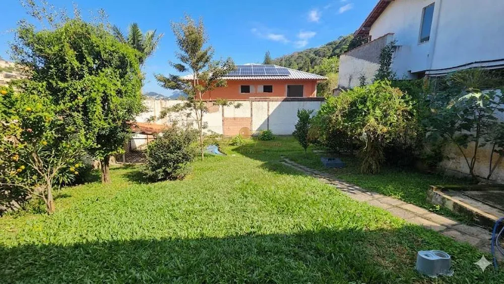 Casa, 3 quartos, 226 m² - Foto 28