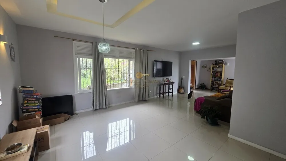 Casa, 3 quartos, 226 m² - Foto 4