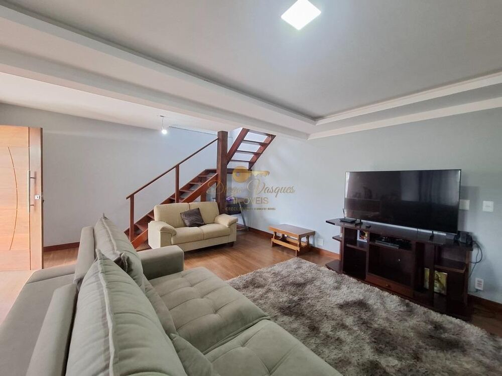 Casa à venda com 3 quartos, 154m² - Foto 2