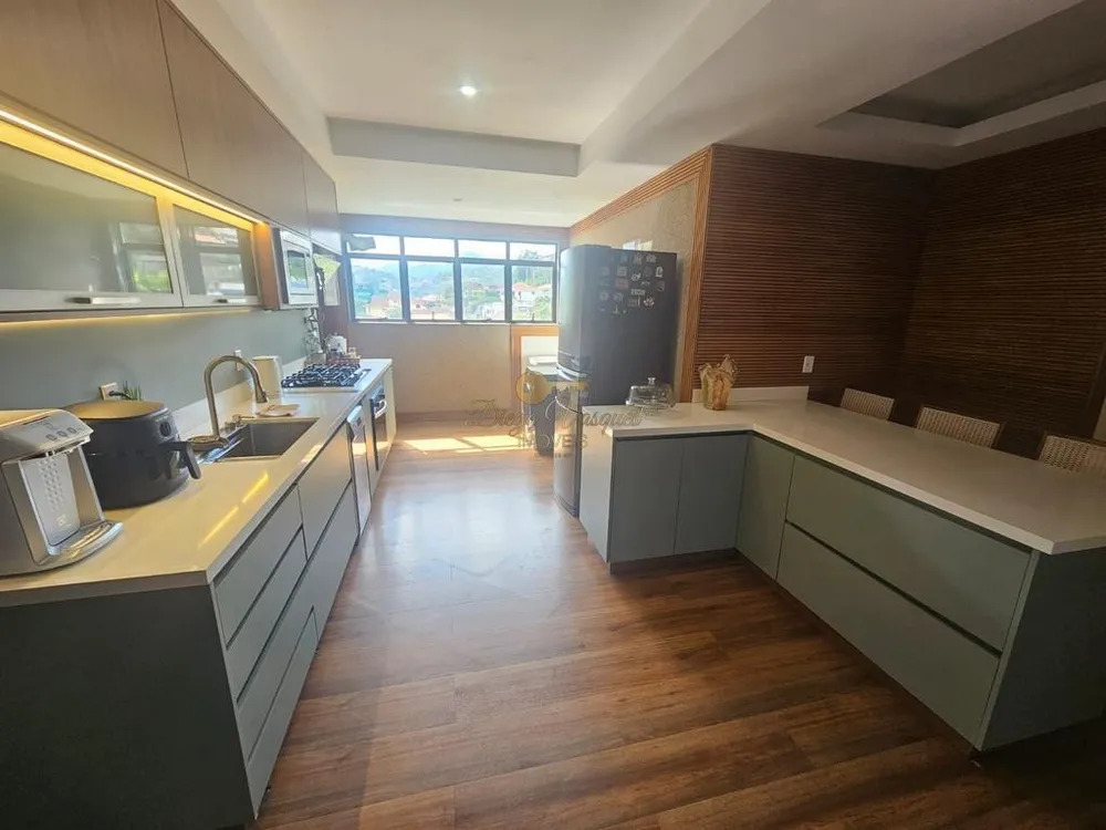 Apartamento, 3 quartos, 140 m² - Foto 2