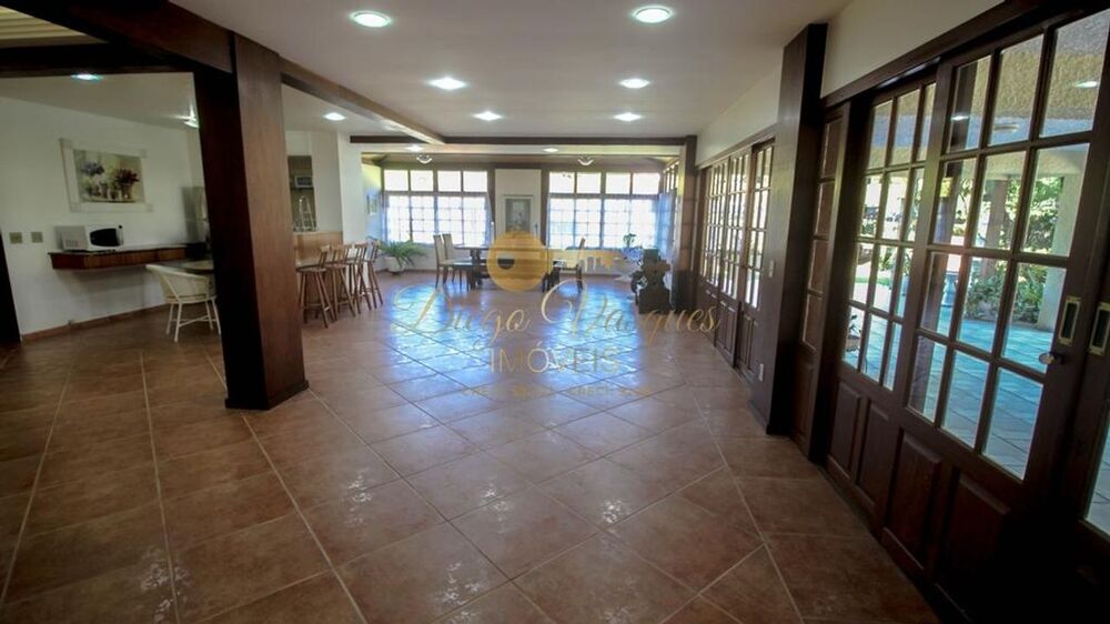 Casa de Condomínio à venda com 3 quartos, 1300m² - Foto 4