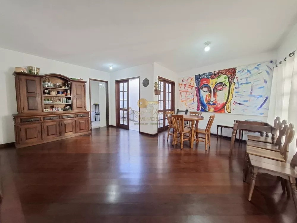 Casa, 5 quartos, 296 m² - Foto 1