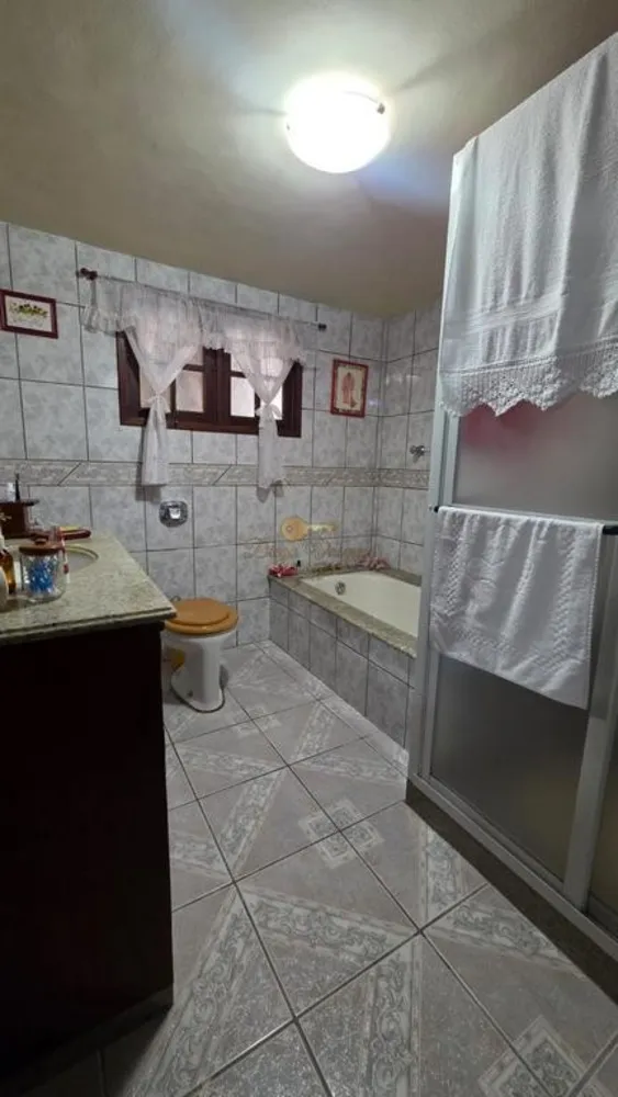 Casa, 4 quartos, 256 m² - Foto 15