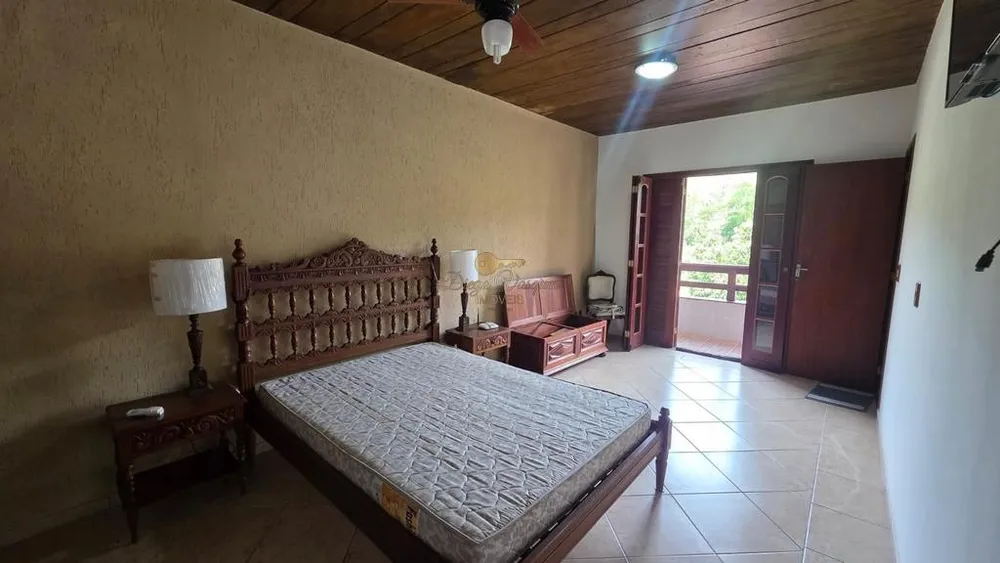Casa, 4 quartos, 256 m² - Foto 1