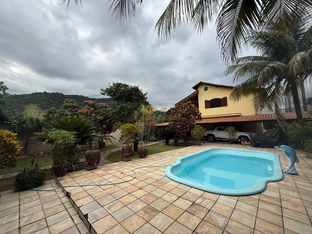 Casa, 3 quartos, 268 m² - Foto 1