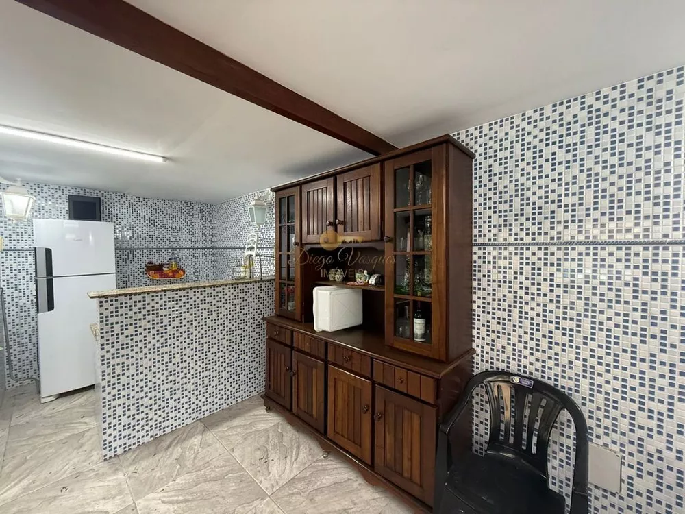 Casa, 3 quartos, 268 m² - Foto 25