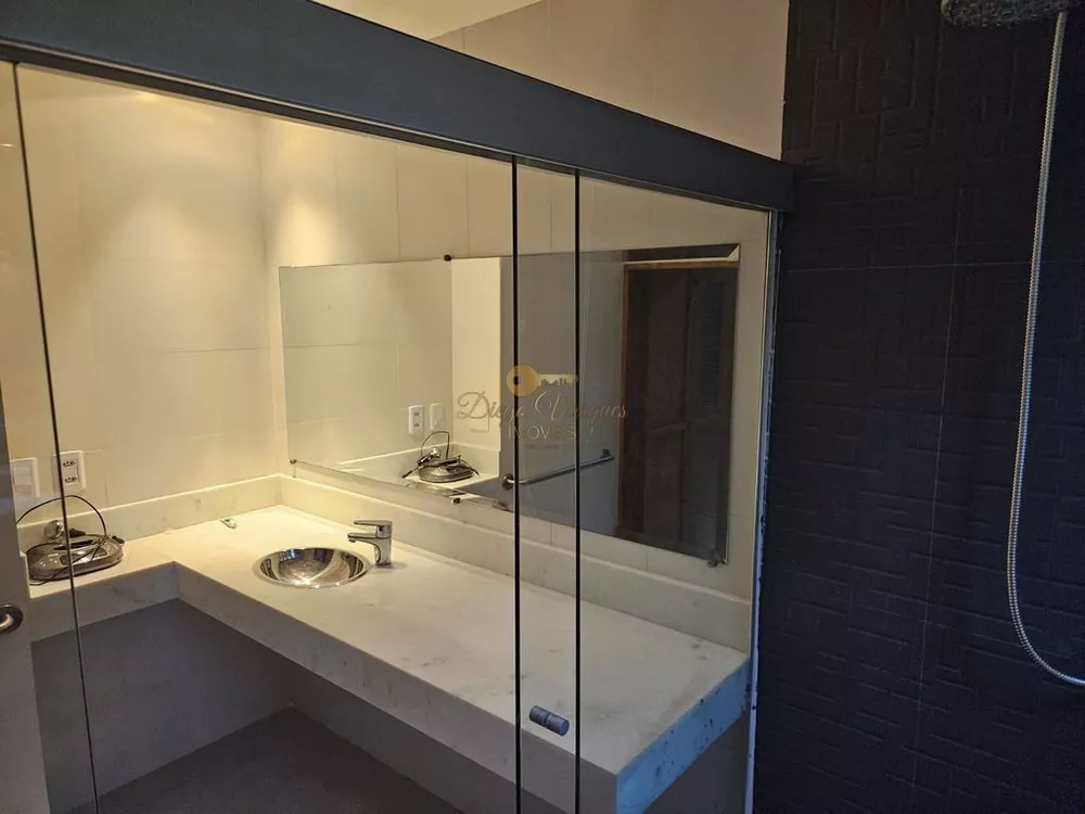 Casa, 3 quartos, 252 m² - Foto 22