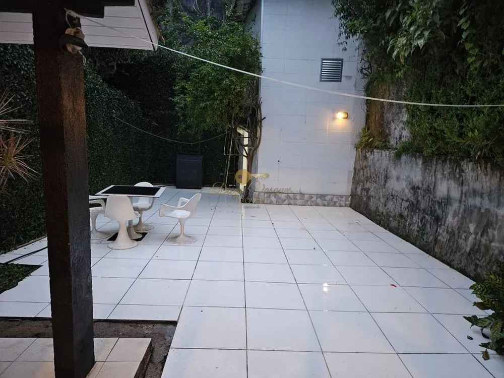 Casa, 3 quartos, 252 m² - Foto 6