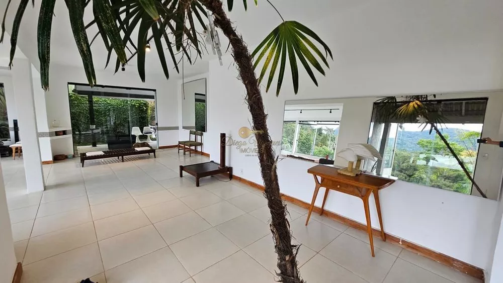 Casa, 3 quartos, 252 m² - Foto 24