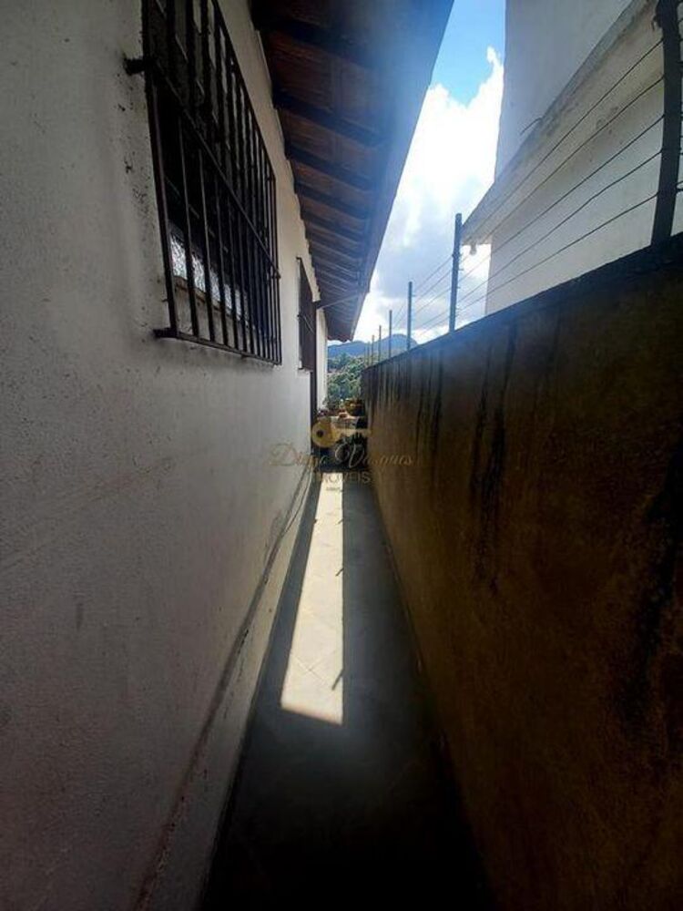 Casa à venda com 2 quartos, 1200m² - Foto 7